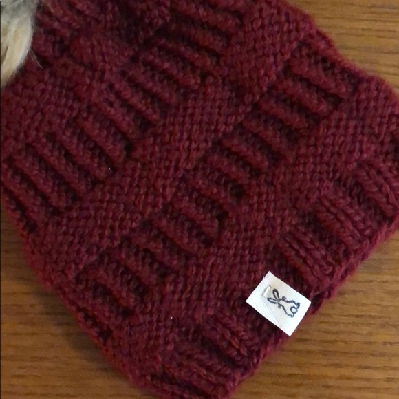 Brand New Wine Handcrafted Knitted Hat/Slouch - Picture 3 of 5